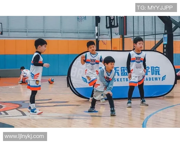 我与热爱篮球的朋友们共同追逐梦想的青春岁月